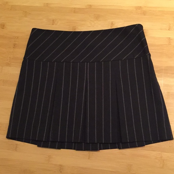 Dresses & Skirts - 💕Frenchi schoolgirl style mini pleated mini skirt